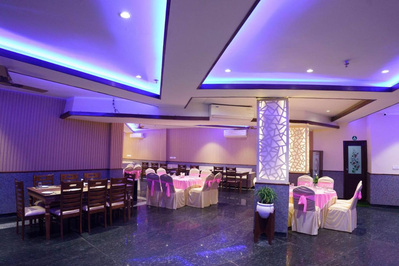 Hotel Vihaan Residency Zirakpur Kültér fotó