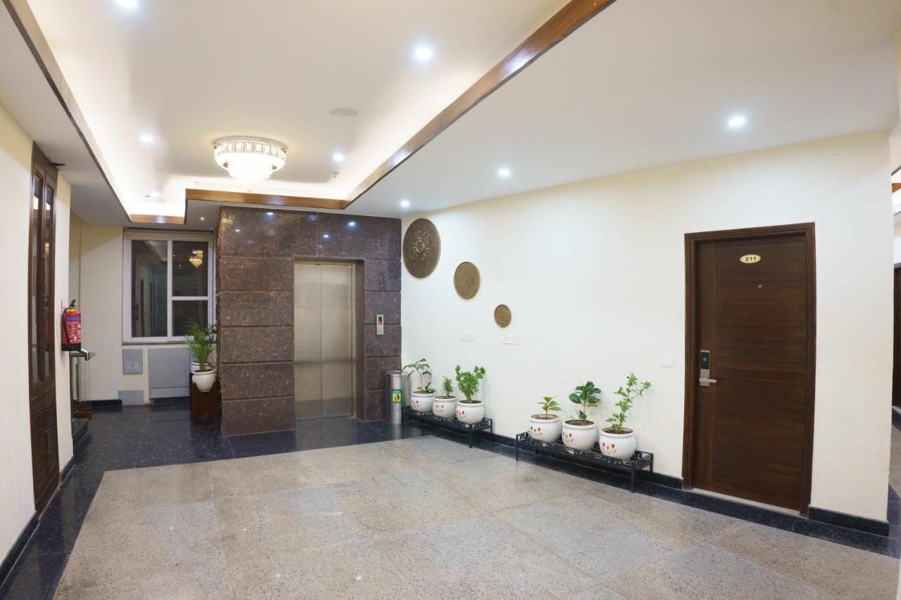 Hotel Vihaan Residency Zirakpur Kültér fotó